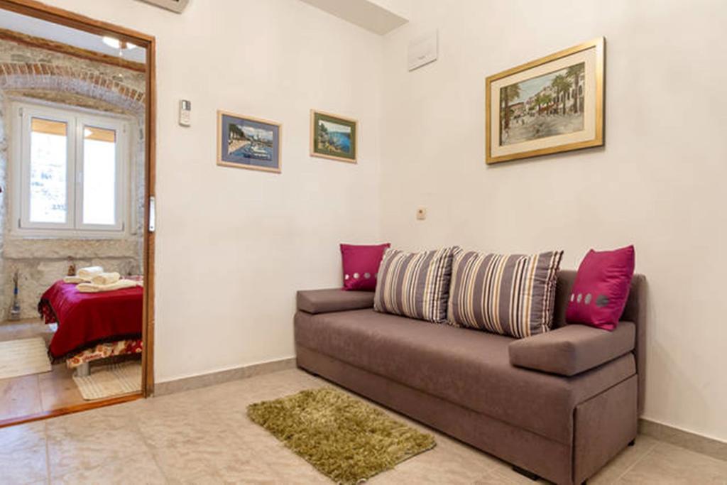 Apartments Emperor Oasis Сплит Екстериор снимка